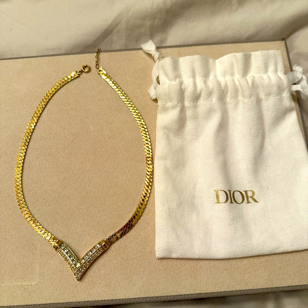 Christian Dior choker necklace